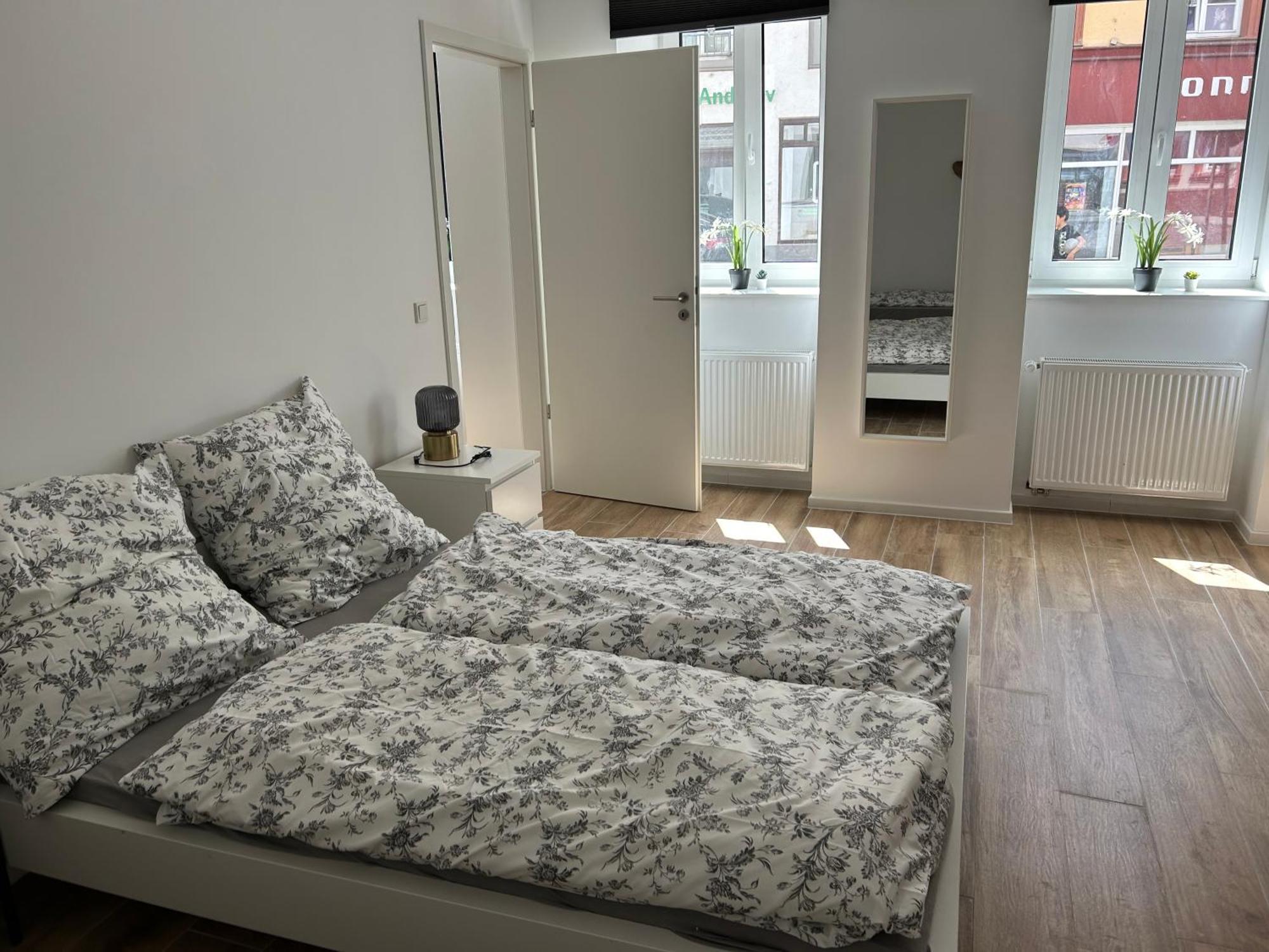 Luxappartement Trier Eg Bagian luar foto